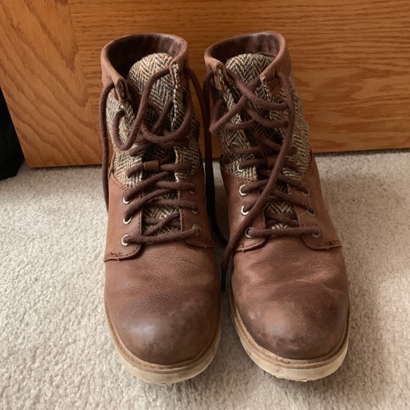 Timberland Shoes - Timberlands- brown and pattern